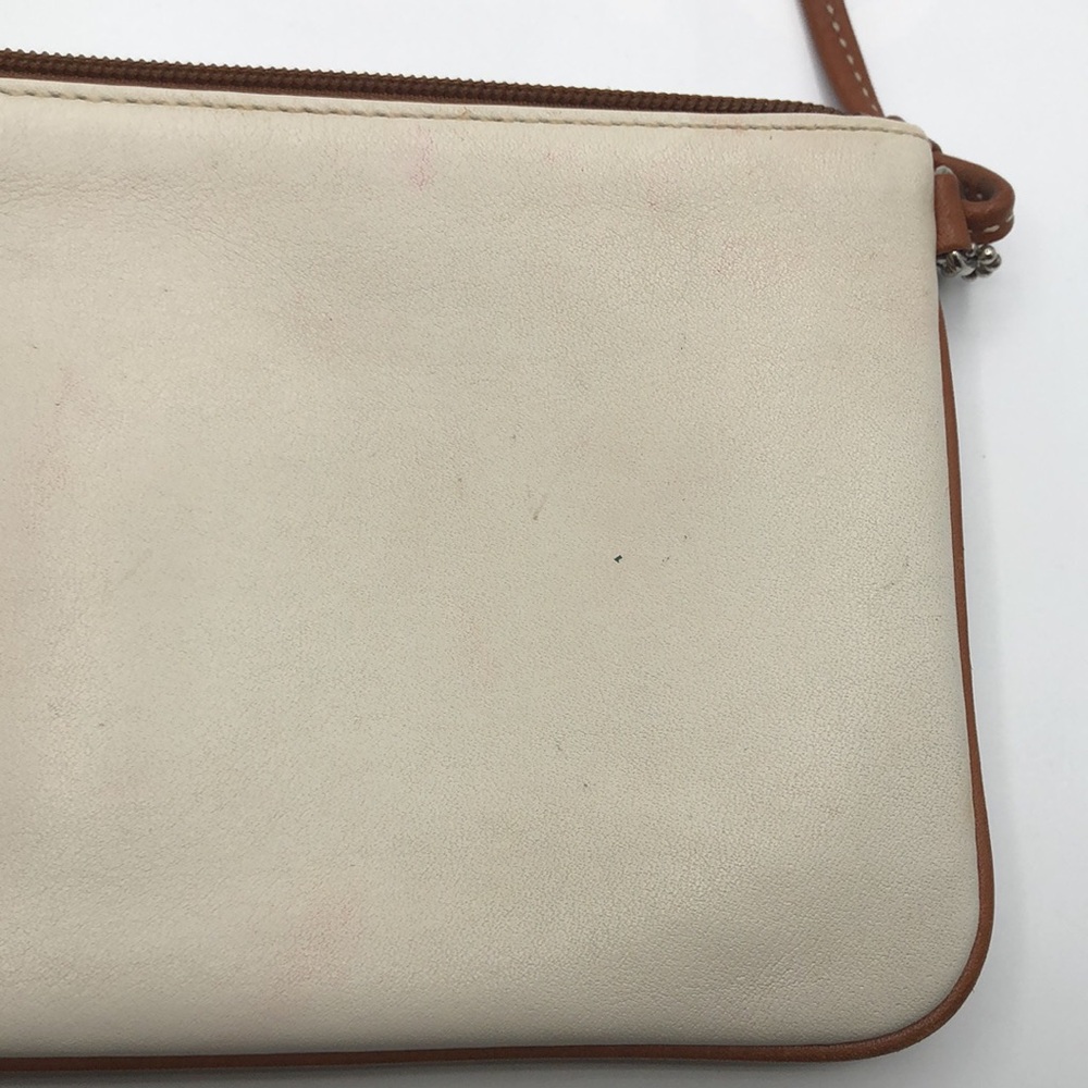 COACH White Saddle Leather Wristlet Buckle Flap Clutch. VTG - Picture 5 of 16